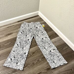 Peanuts Gray and Black Cartoon Sweat Pants